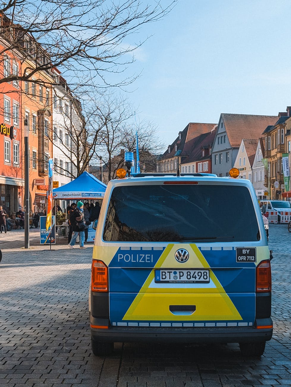 POL-BS: Zeugenaufruf nach räuberischer Erpressung mit Messer